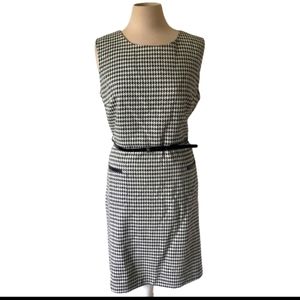 Liz Claiborne houndstooth fitted dress w belt